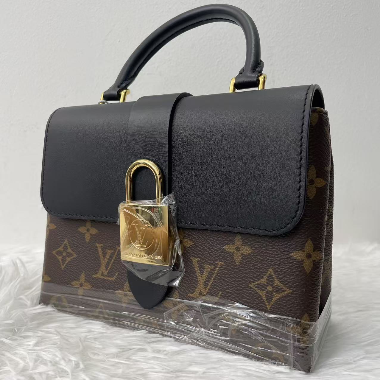 (Preowned) LOUIS VUITTON Locky BB