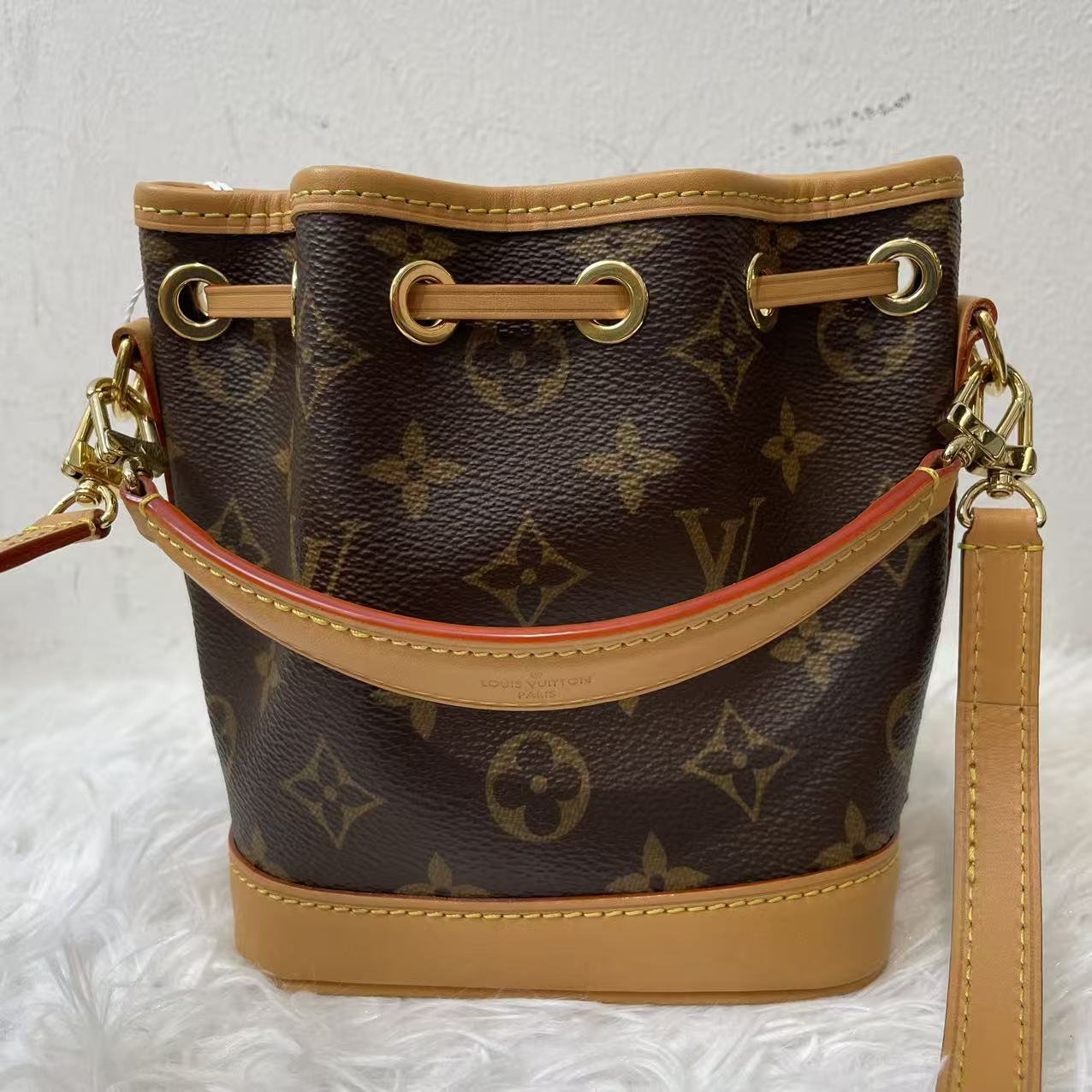(Preowned) LOUIS VUITTON NANO NOE