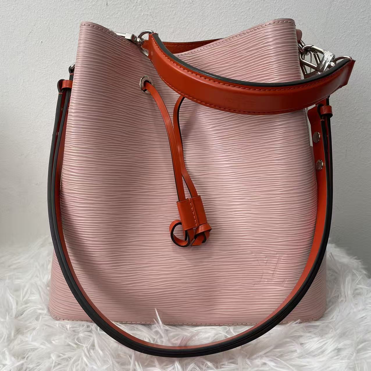(Preowned) LOUIS VUITTON NOE MM