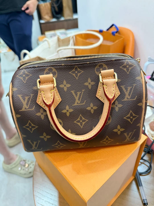 (Preowned) LOUIS VUITTON Speedy 20