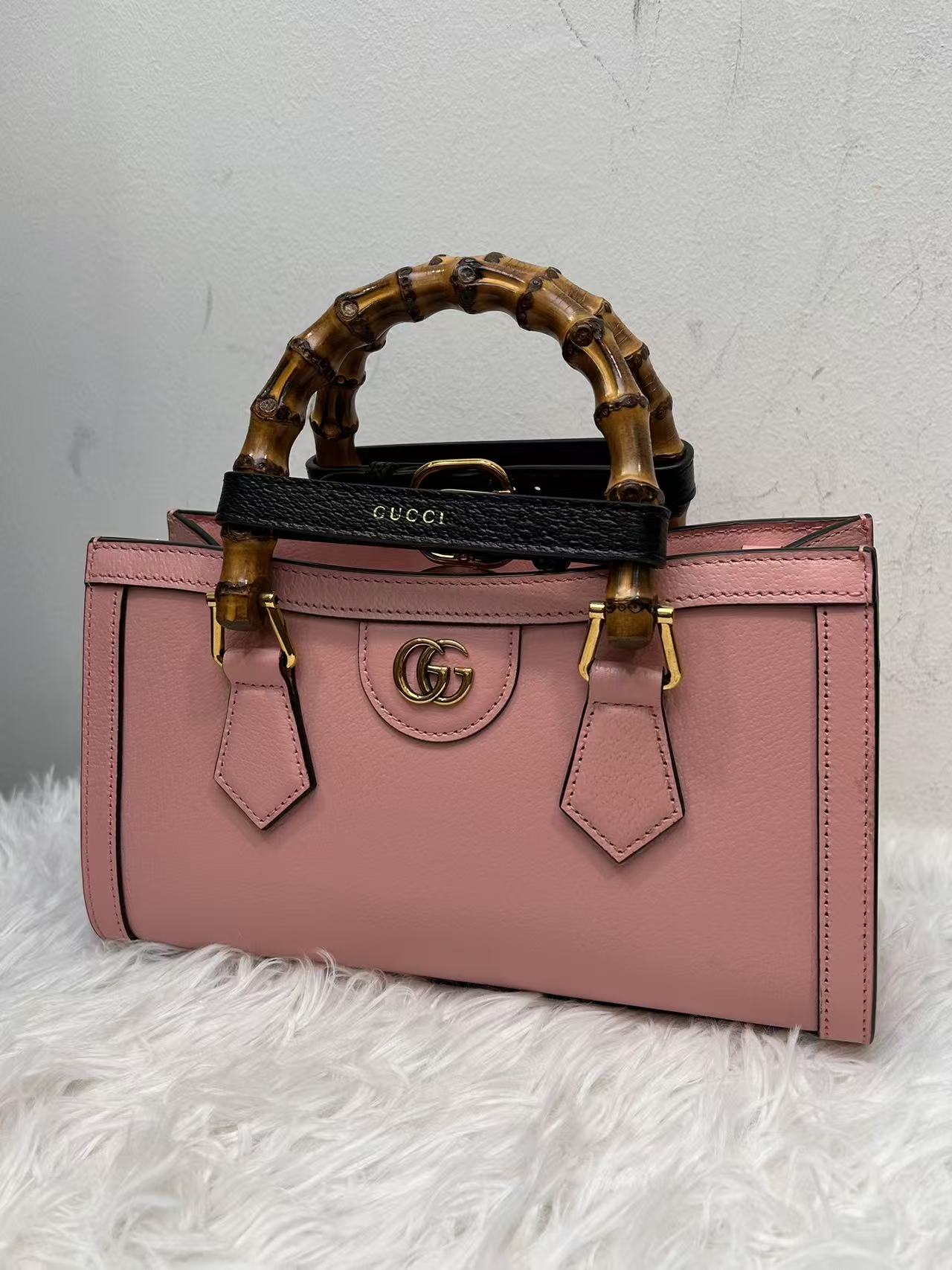 (Preowned) GUCCI Diana