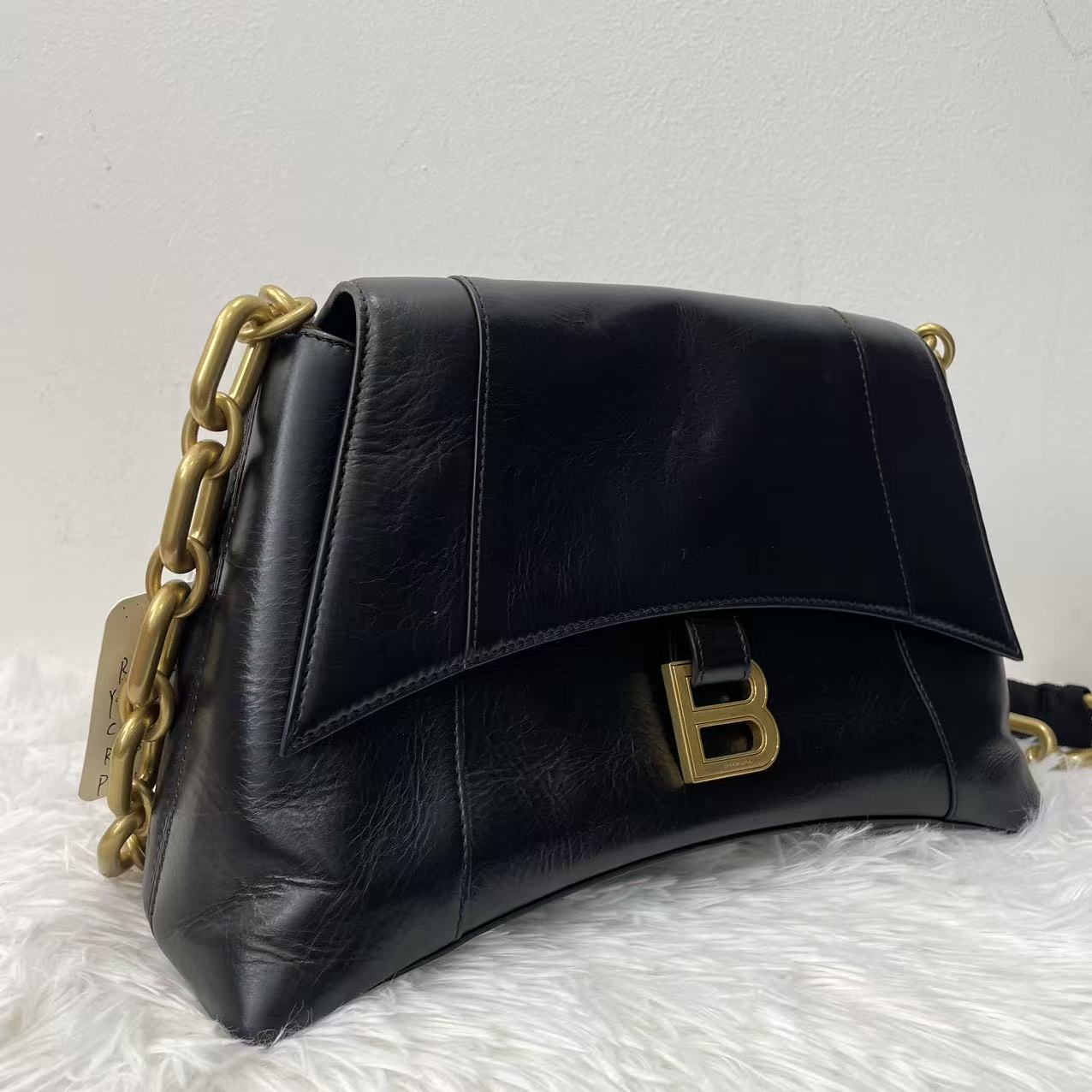 (Preowned) BALENCIAGA Downtown