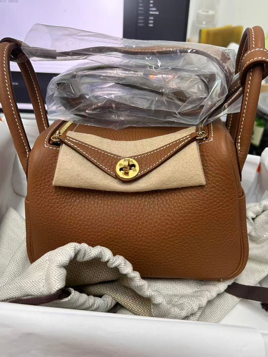 (Preowned) HERMES Lindy Mini