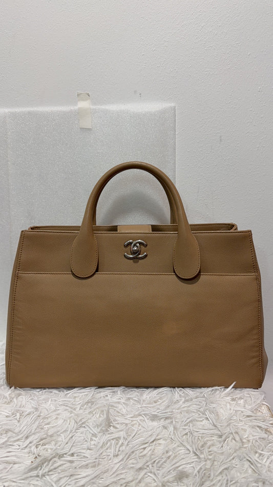 (Preowned) Chanel Cerf Executive Tote
